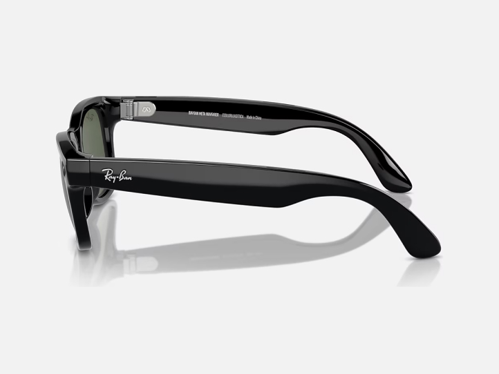 Meta & Ray-Ban Smart Glasses